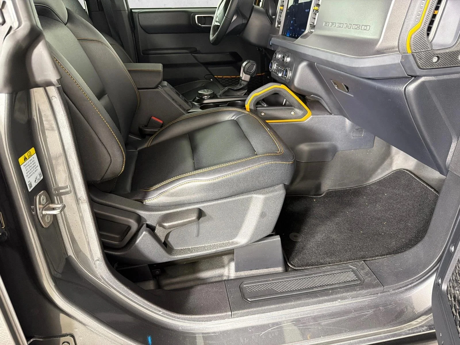 Used 2024 Gray Ford Badlands image 14