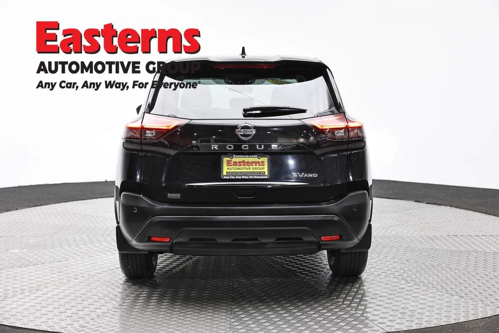 Used 2021 Black Nissan SV image 6