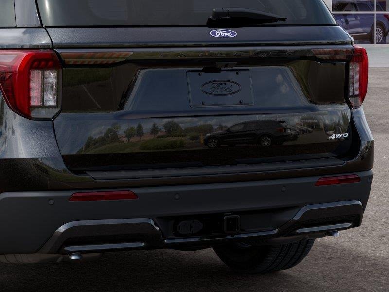New 2027 Agate Black Metallic Ford ST-Line image 23