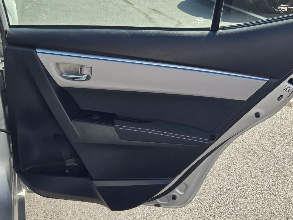 Used 2016 Silver Toyota LE image 8