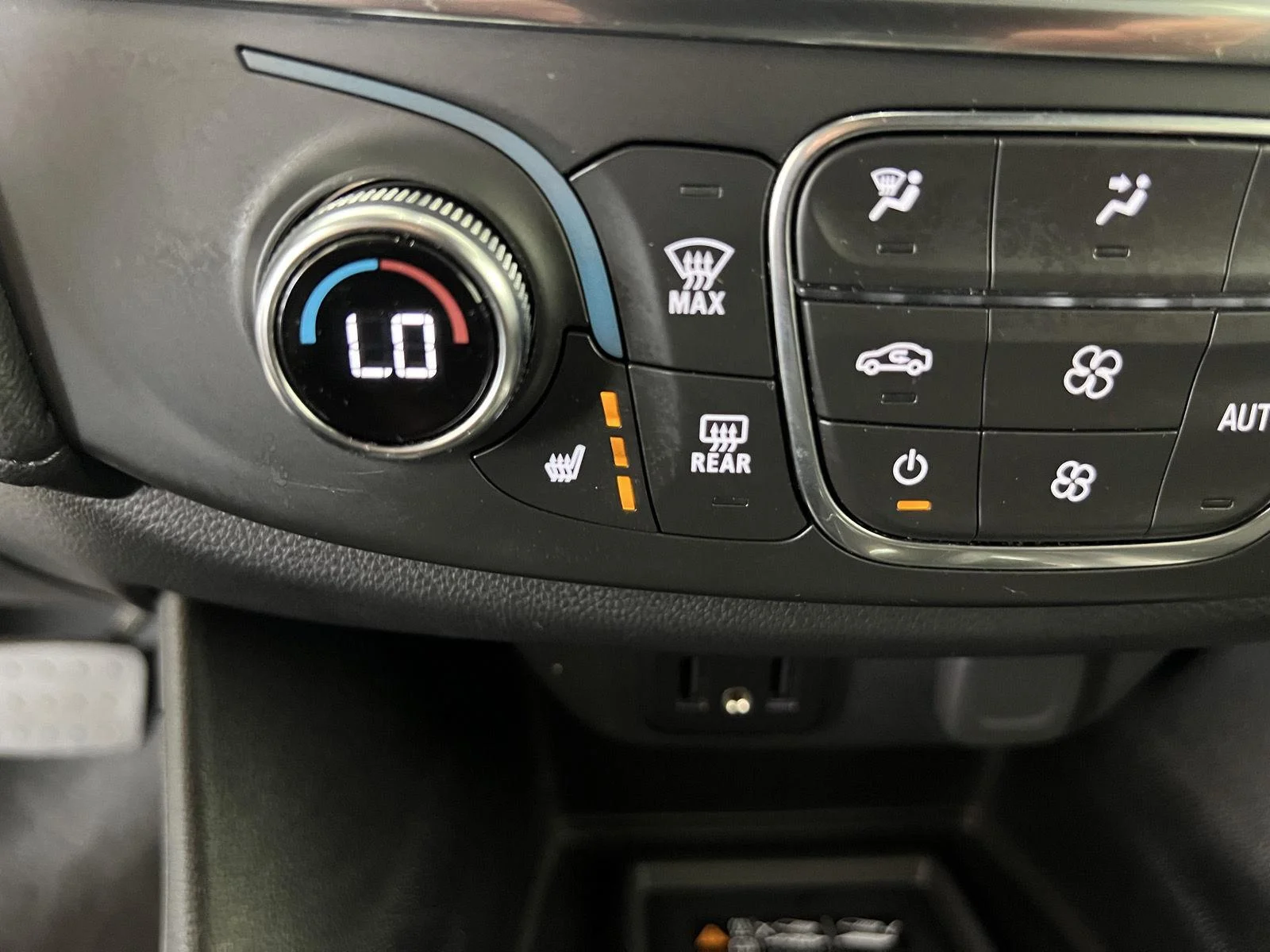 Used 2023 Sterling Gray Metallic Chevrolet LT Cloth image 16