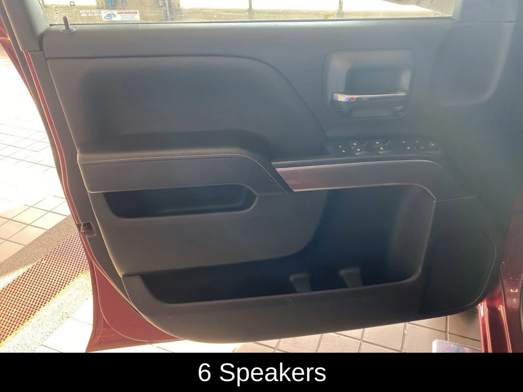 Used 2018 Red Chevrolet LT image 9