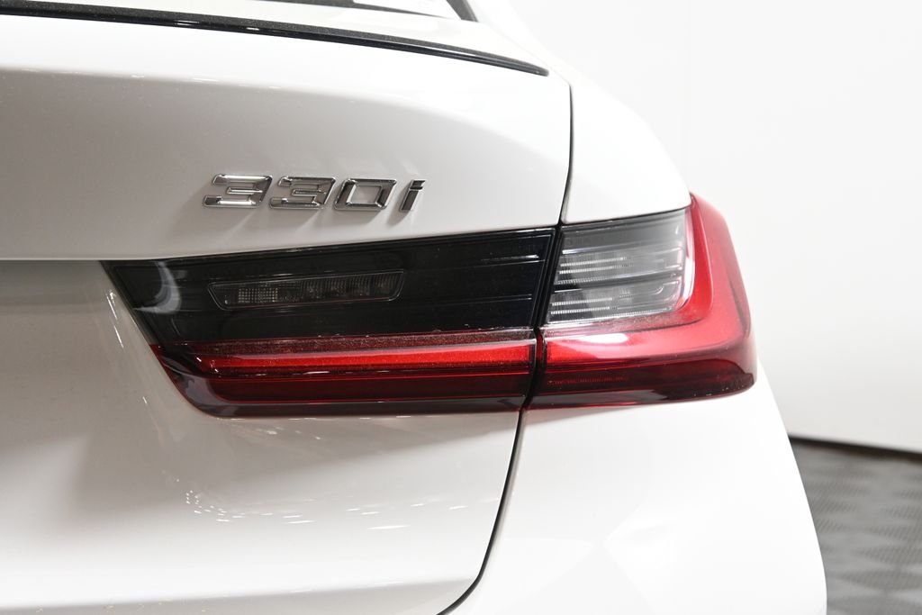 New 2026 Alpine White BMW 330i xDrive image 13