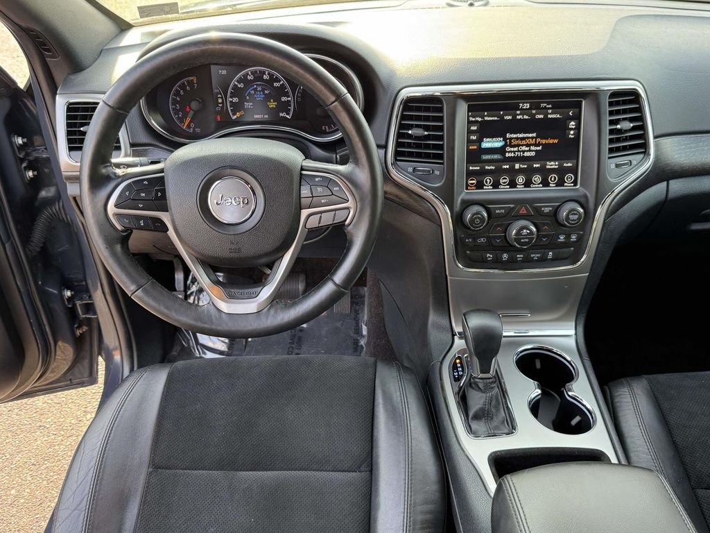 Used 2018 Black Jeep Altitude image 16