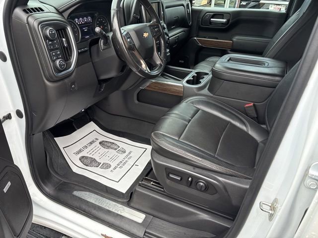 Used 2020 Iridescent Pearl Tricoat Chevrolet High Country image 24