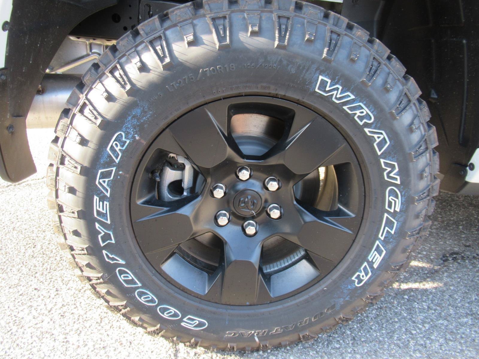 New 2026 Bright White Clear-Coat Exterior Paint RAM Warlock image 8
