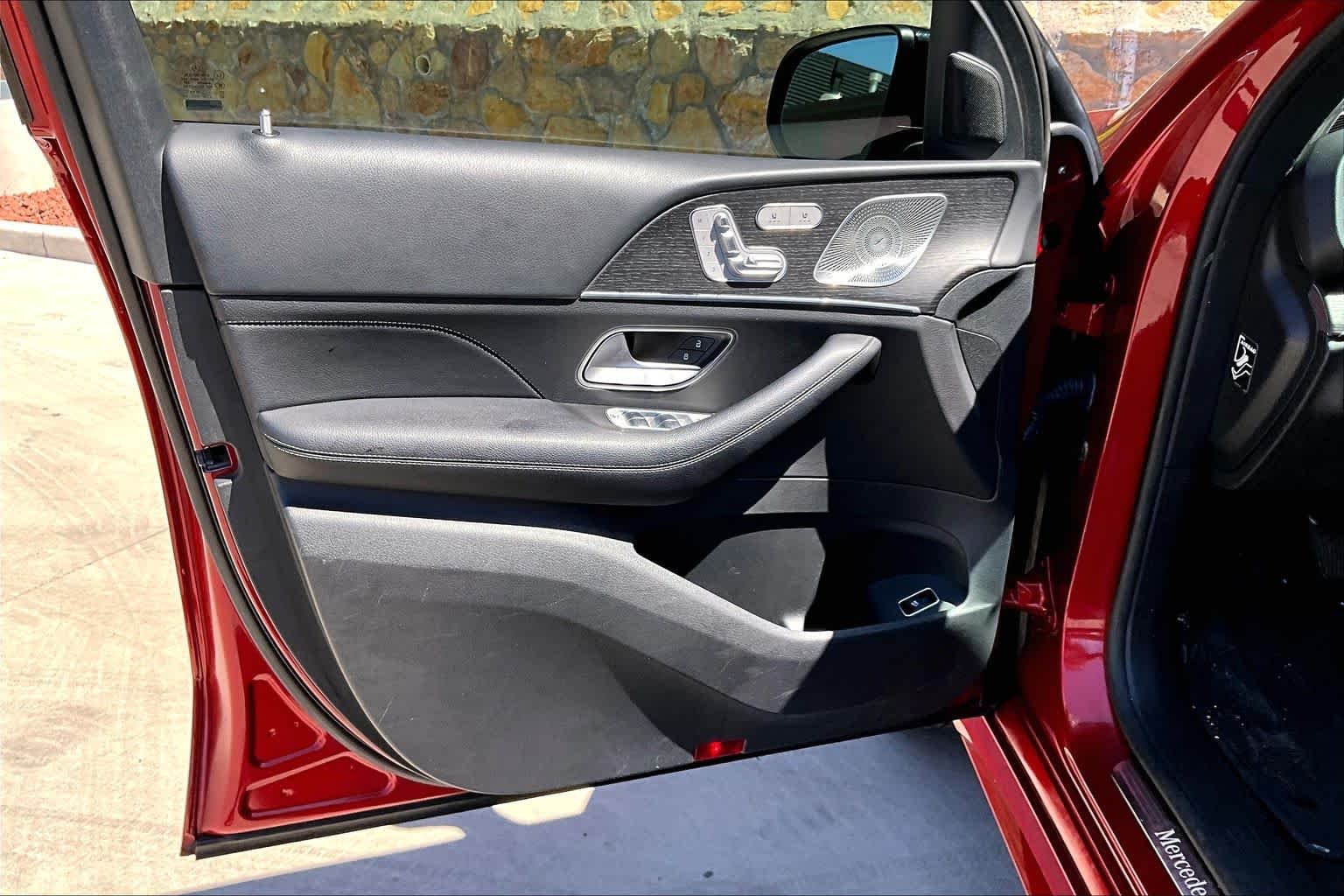 Used 2023 MANUFAKTUR Cardinal Red Metallic Mercedes-Benz GLE 350 image 12