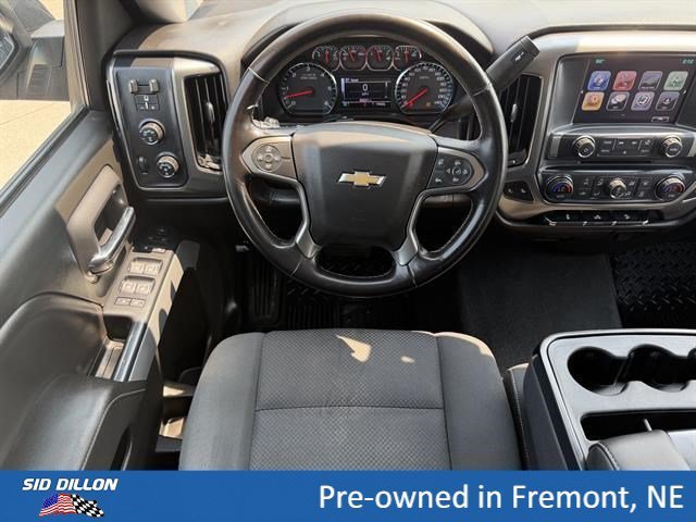 Used 2019 GRAPHITE METALLIC Chevrolet LT image 4