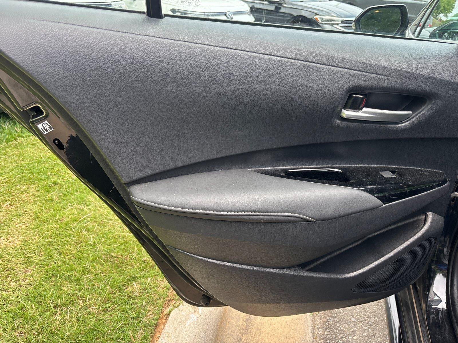 Used 2020 Black Sand Pearl Toyota XLE image 31