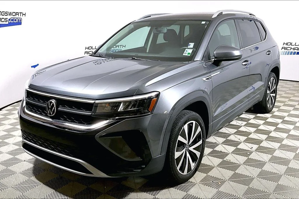 2022 Volkswagen Taos 1.5T SE's photo