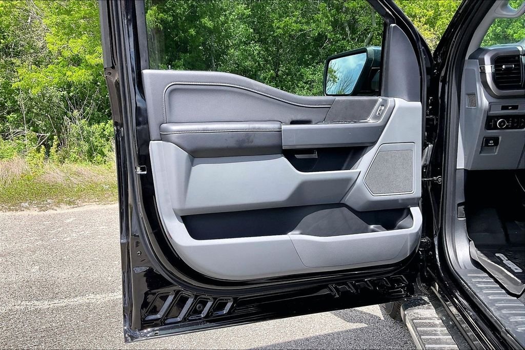 New 2026 Ford F-150 XLT 4D SuperCrew
