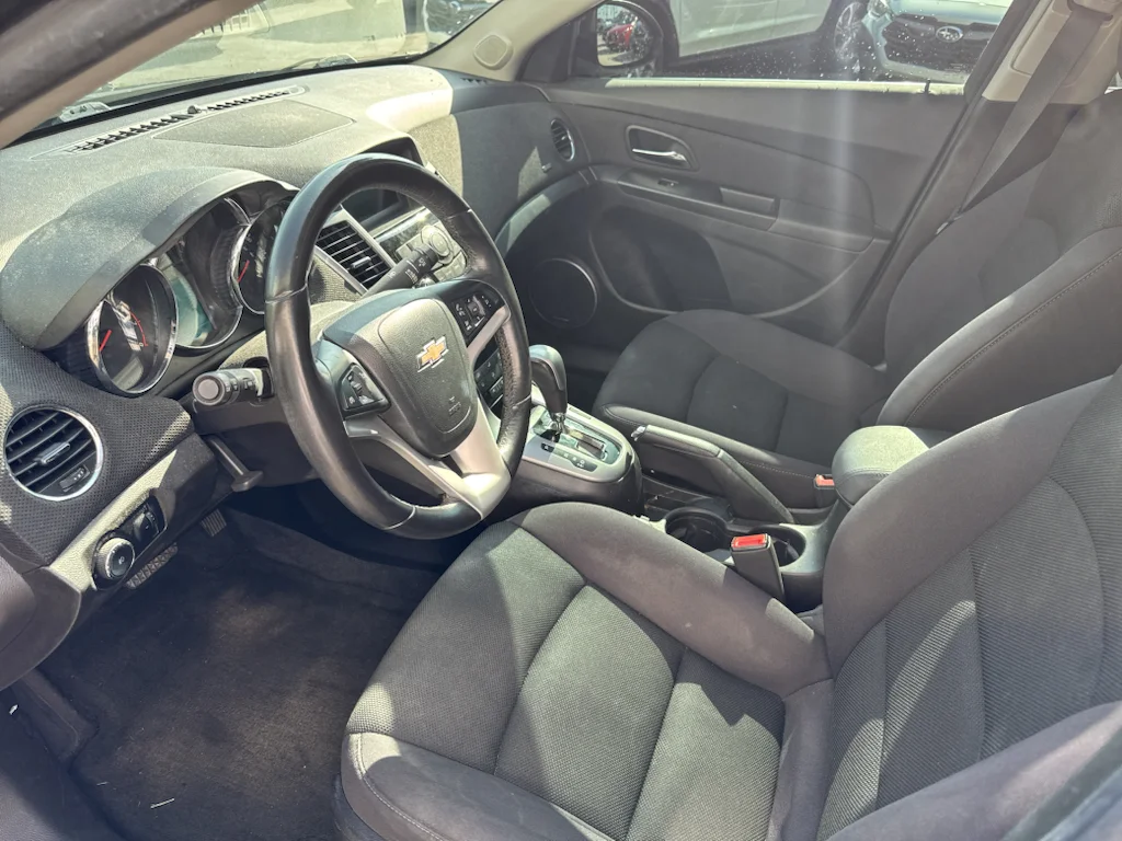 Used 2013 Black Granite Metallic Chevrolet 1LT image 9