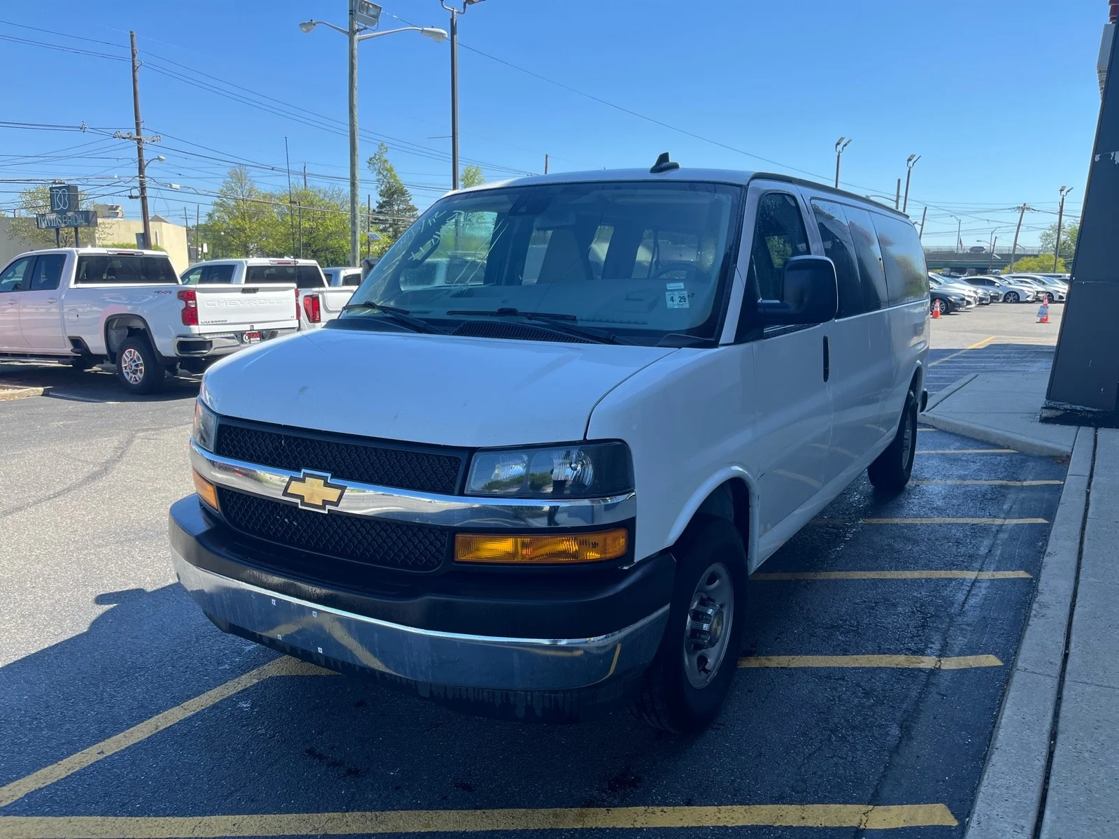 Used 2024 Summit White Chevrolet LT 3500 image 4