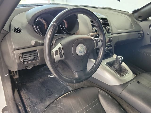 Used 2008 White Saturn Red Line image 8