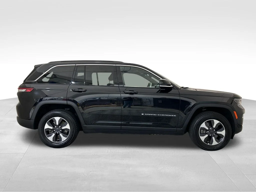 Used 2024 Black Jeep 4xe image 7