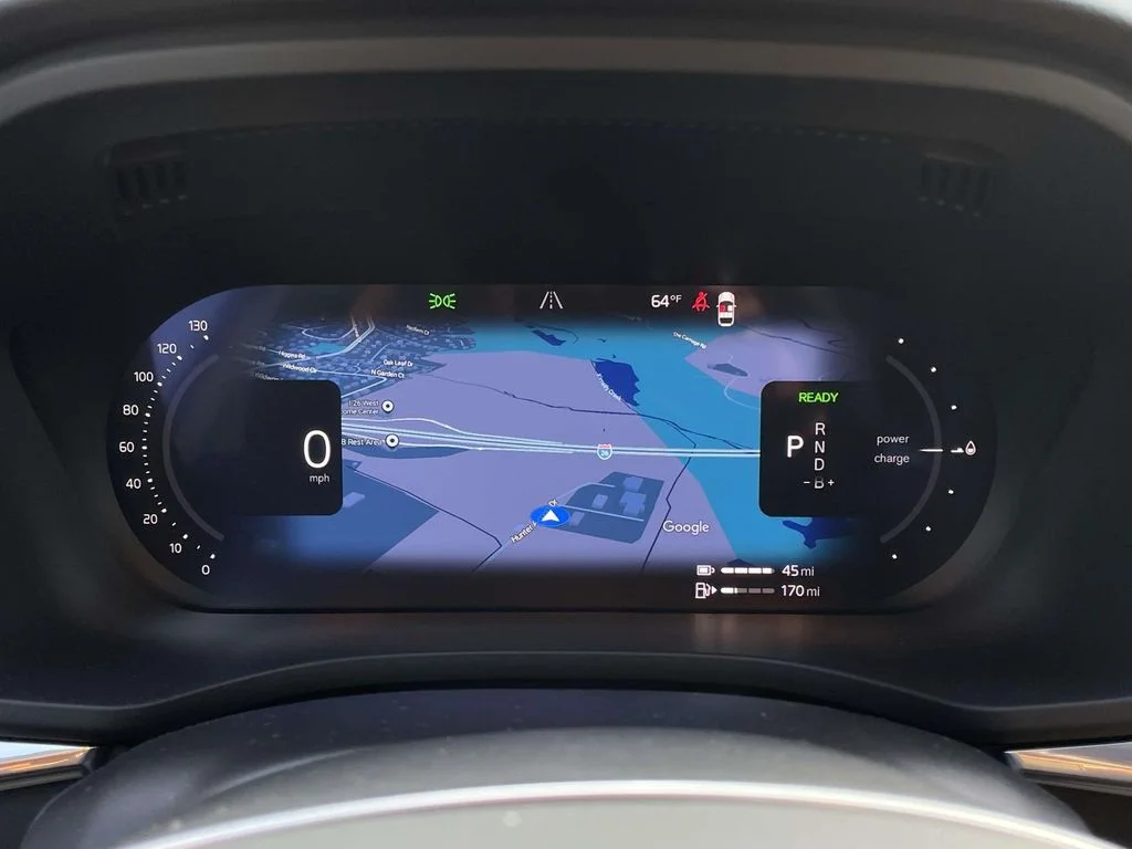 New 2026 Aurora Silver Volvo Plus image 14