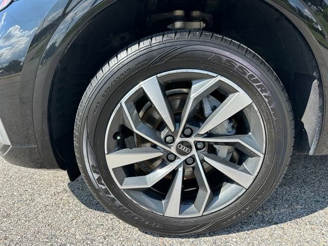 Used 2022 Black Audi 45 S line Premium image 9