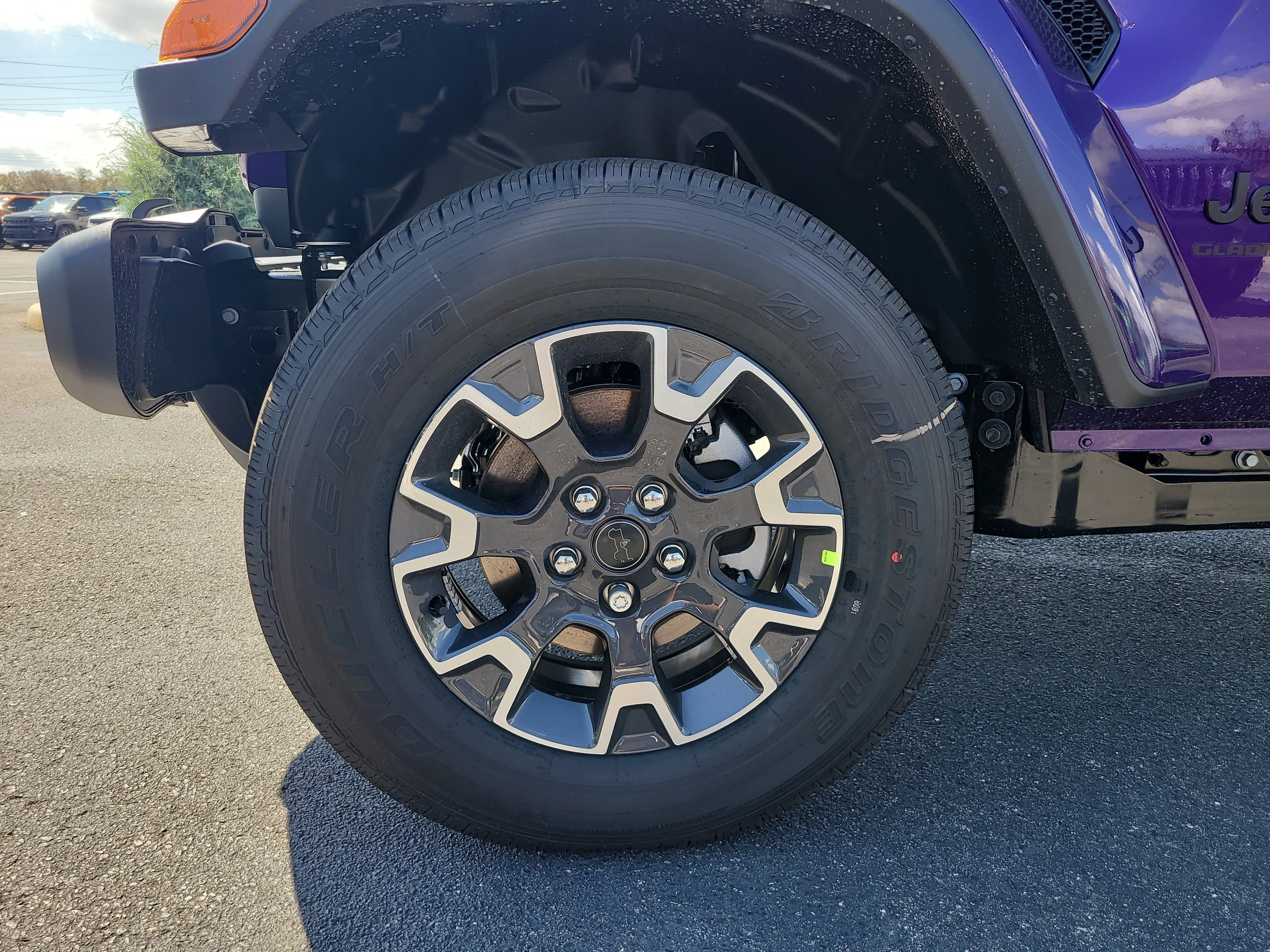 New 2026 Reign Jeep Sahara image 10