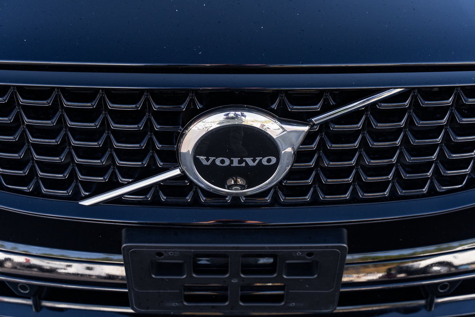 Certified Used 2021 Black Volvo T6 R-Design image 25
