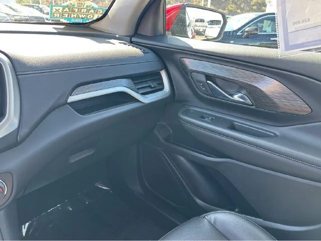 2023 GMC Terrain SLT - Photo 8