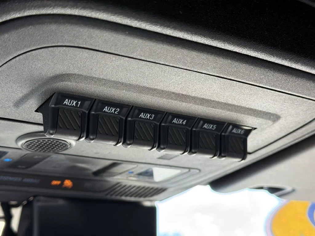 Used 2022 Velocity Blue Metallic Ford Wildtrak image 34