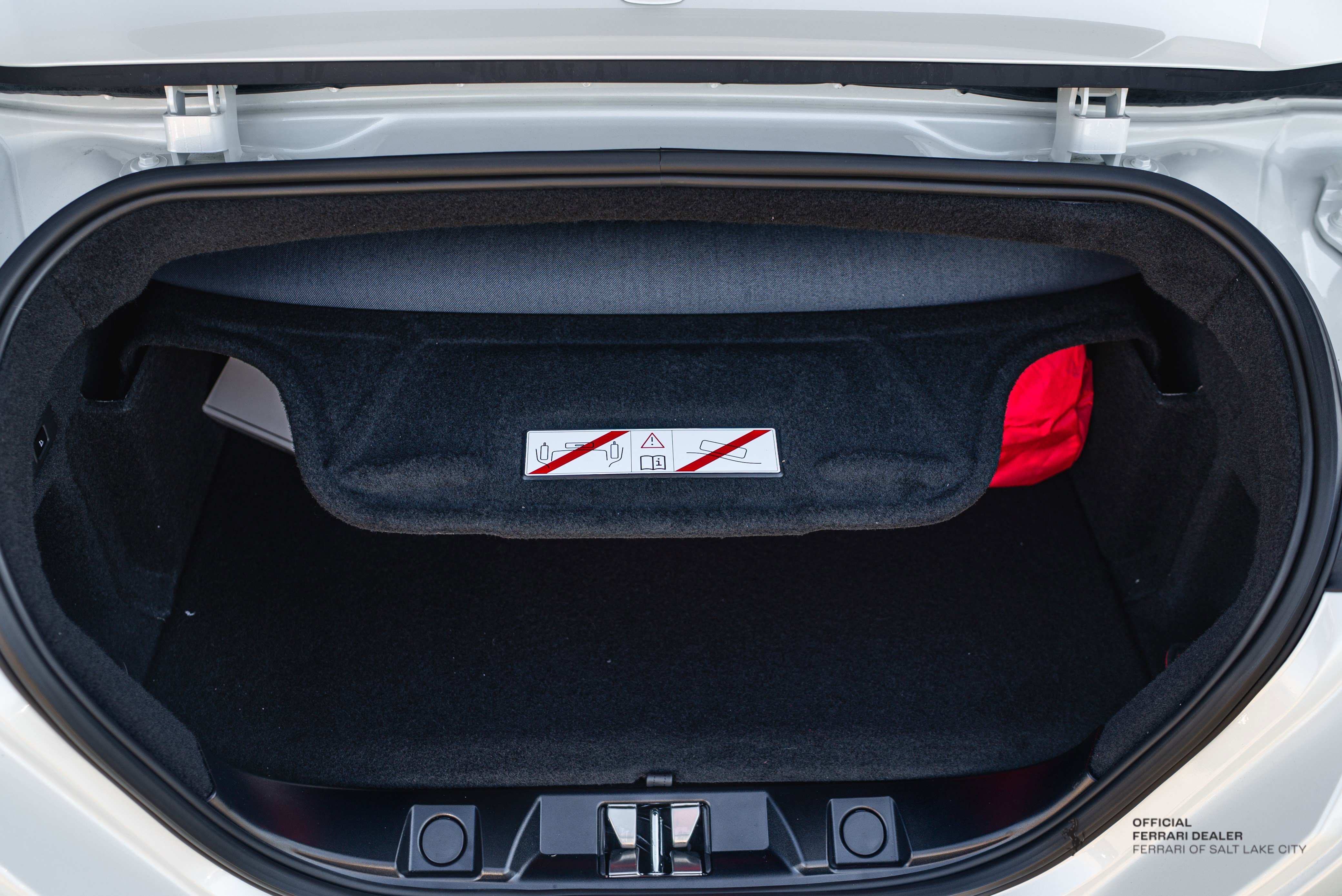 2025 Ferrari Roma Base - Photo 12