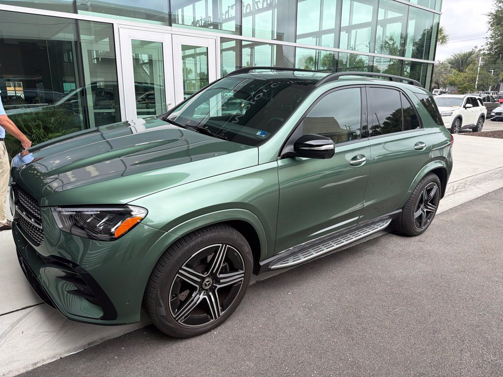Certified Used 2026 MANUFAKTUR Ireland Mid Green Metallic Mercedes-Benz GLE 450 image 1