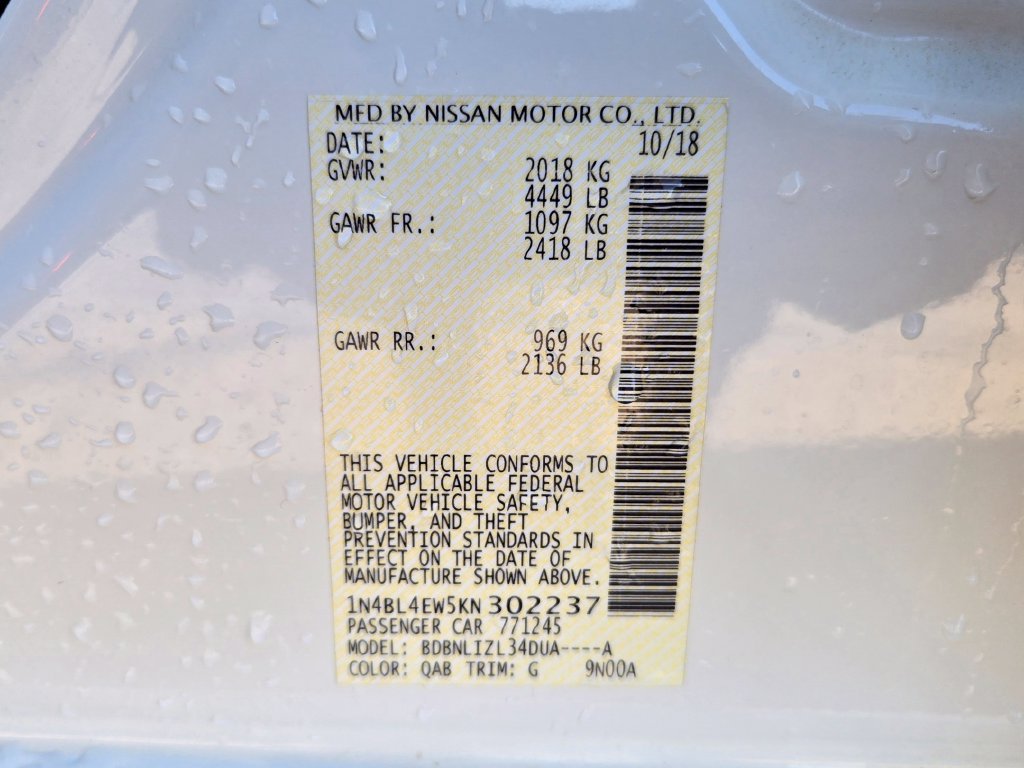 Used 2019 White Nissan 2.5 SL image 31