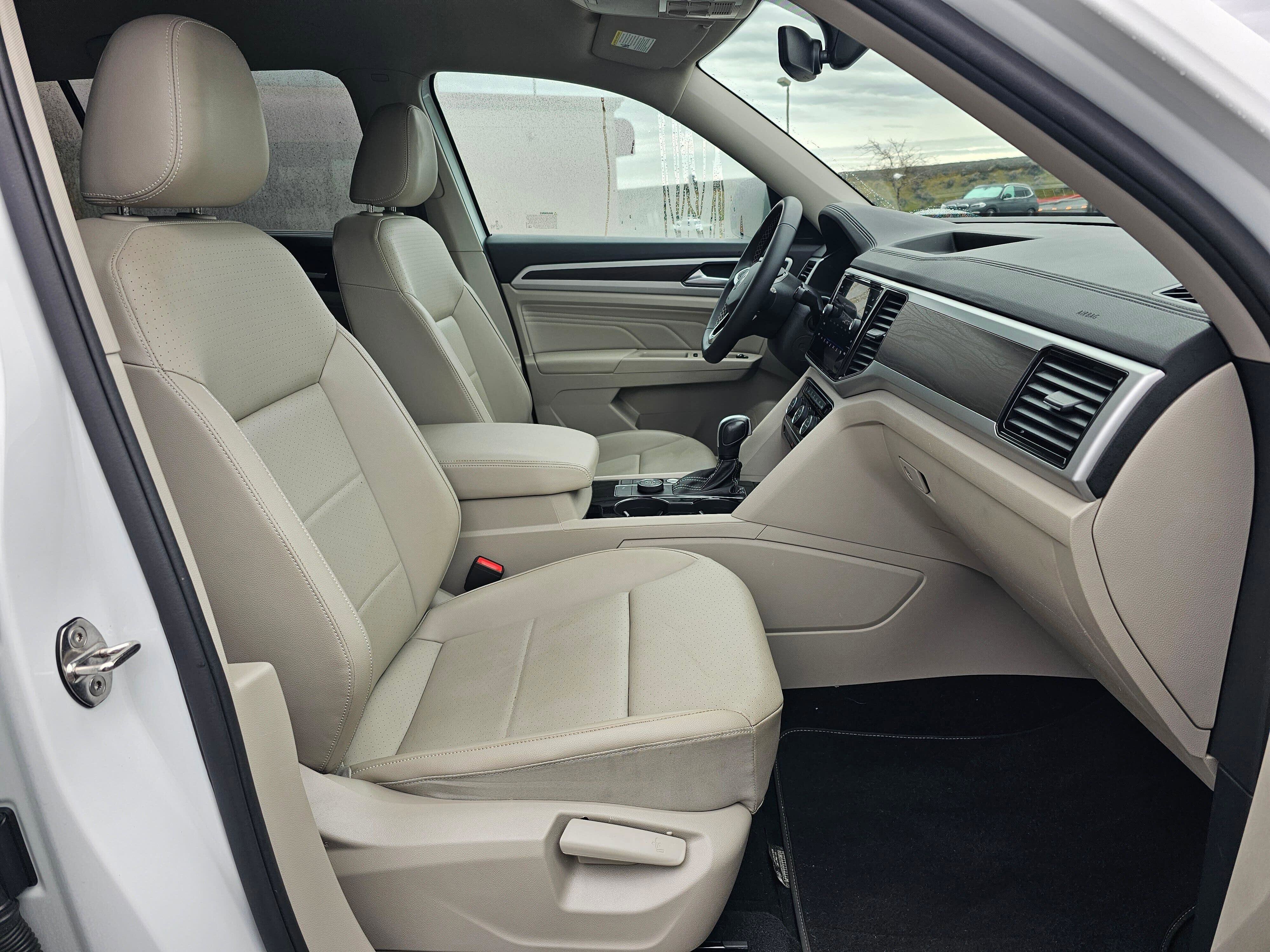 2023 Volkswagen Atlas SE w/Tech - Photo 15