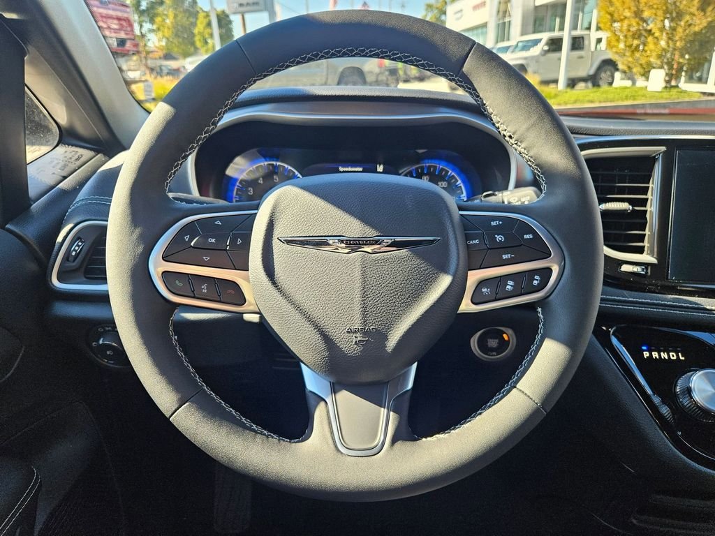 2026 Chrysler Pacifica Select - Photo 24