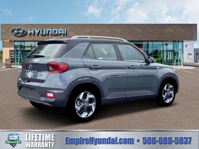 New 2026 Black Hyundai SEL w/Two-Tone Roof image 8