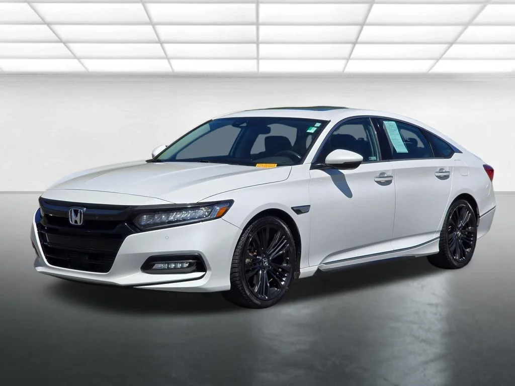Used 2018 Honda Accord Touring with VIN 1HGCV2F95JA028020 for sale in Spruce Pine, NC