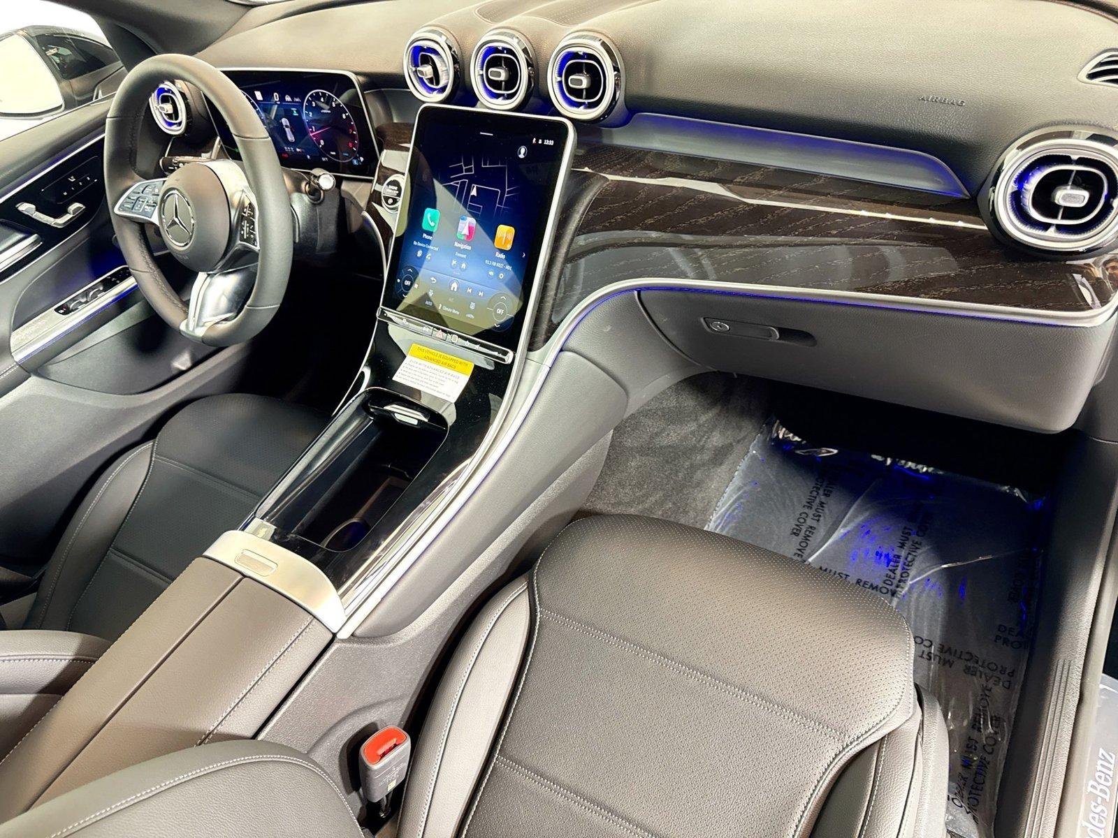 New 2026 Black Mercedes-Benz GLC 300 image 27