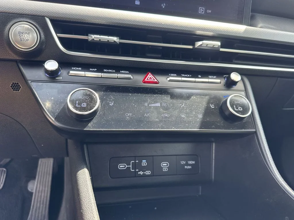 Used 2025 Gray Hyundai SEL image 17
