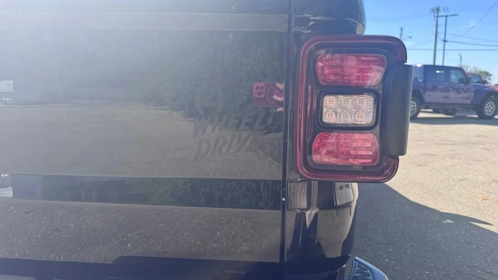 Used 2021 Black Jeep Willys image 16