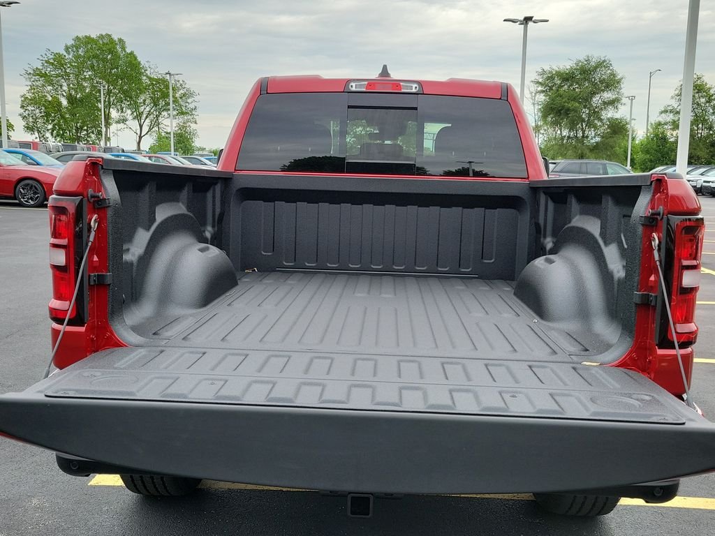 New 2026 Molten Red Pearl-Coat Exterior Paint RAM Express image 9