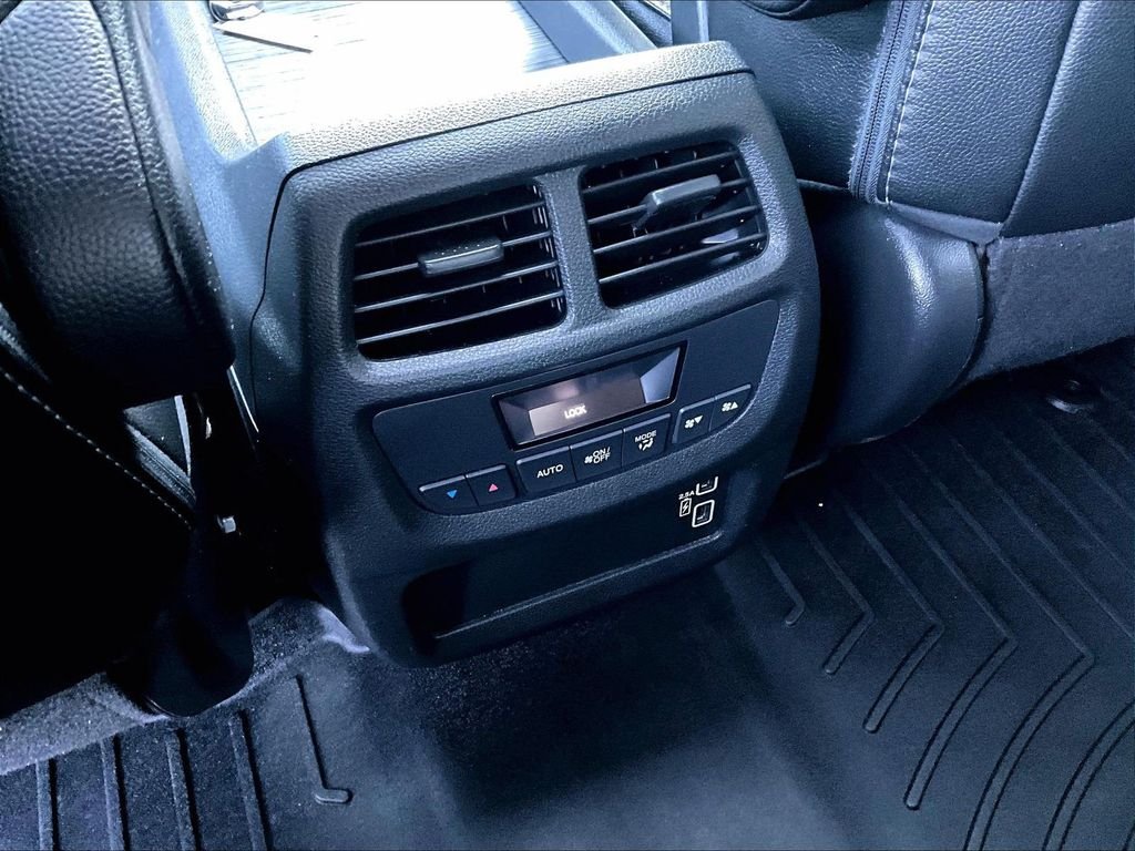 Used 2022 White Honda Special Edition image 29