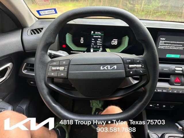 Used 2025 White Kia LX image 17