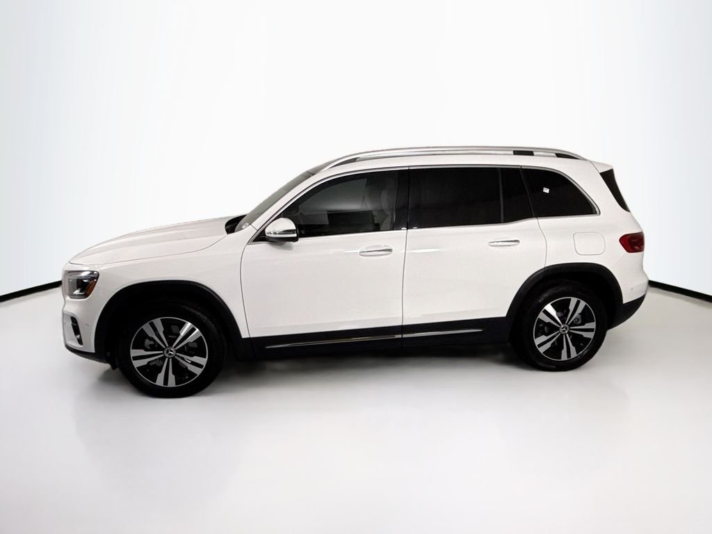Certified Used 2026 Polar White Mercedes-Benz GLB 250 image 8