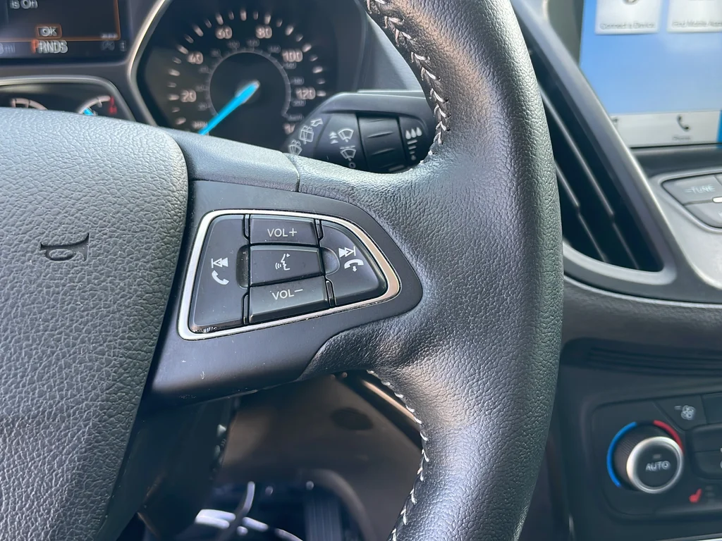 Used 2019 Black Ford SE image 20