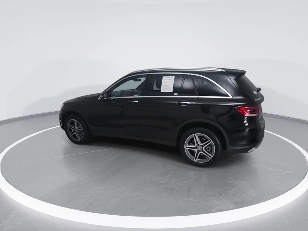 Used 2022 Black Mercedes-Benz GLC 300 image 6