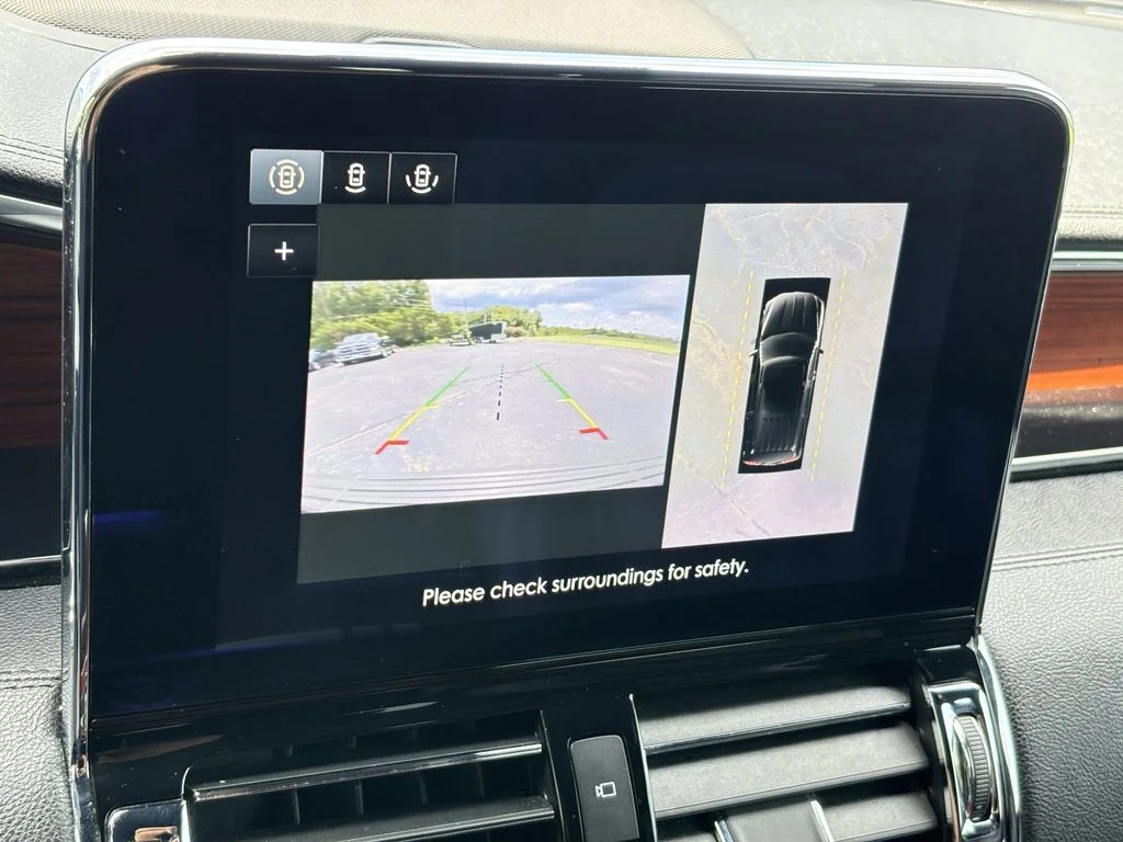 Used 2020 Black Lincoln Reserve image 23