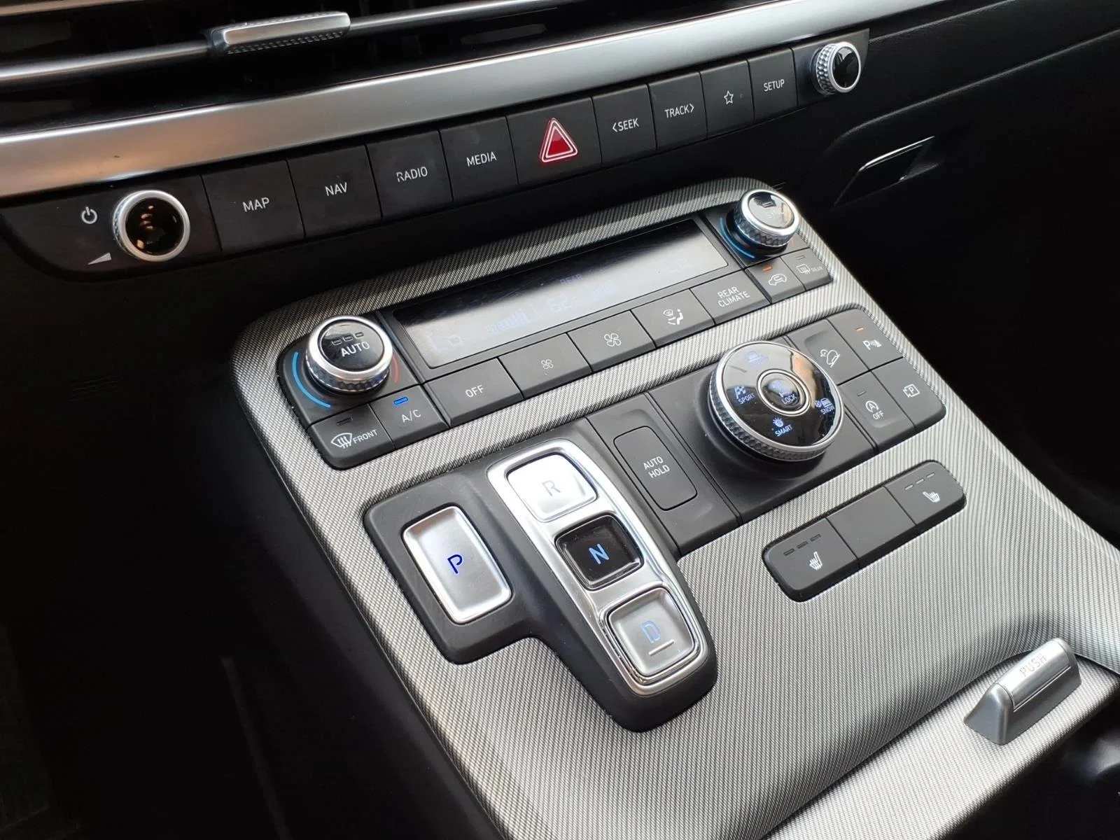 Used 2023 Hyper White Hyundai XRT image 18