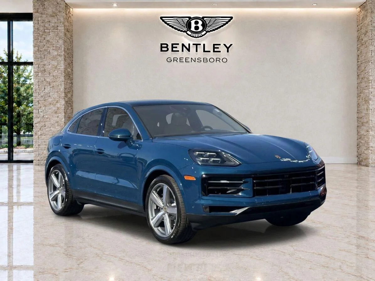 Used 2024 Montego Blue Metallic Porsche S image 7