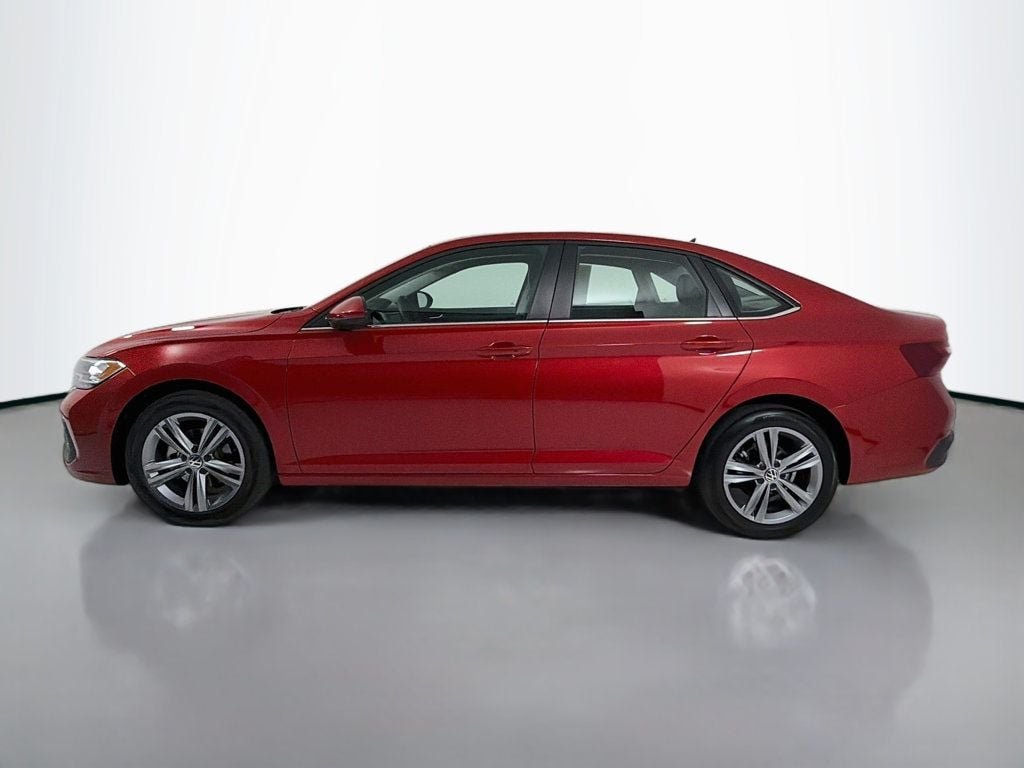 Used 2023 Kings Red Metallic Volkswagen SE Automatic image 4