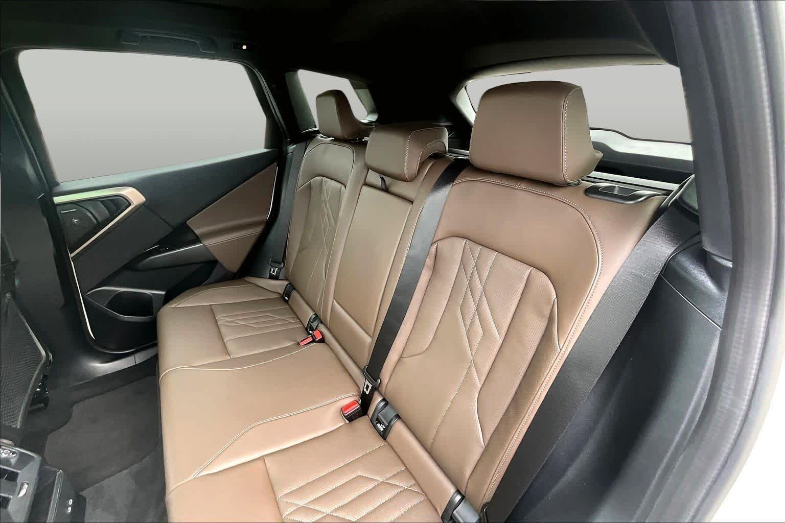 Used 2025 Mineral White Metallic BMW 30 xDrive image 21