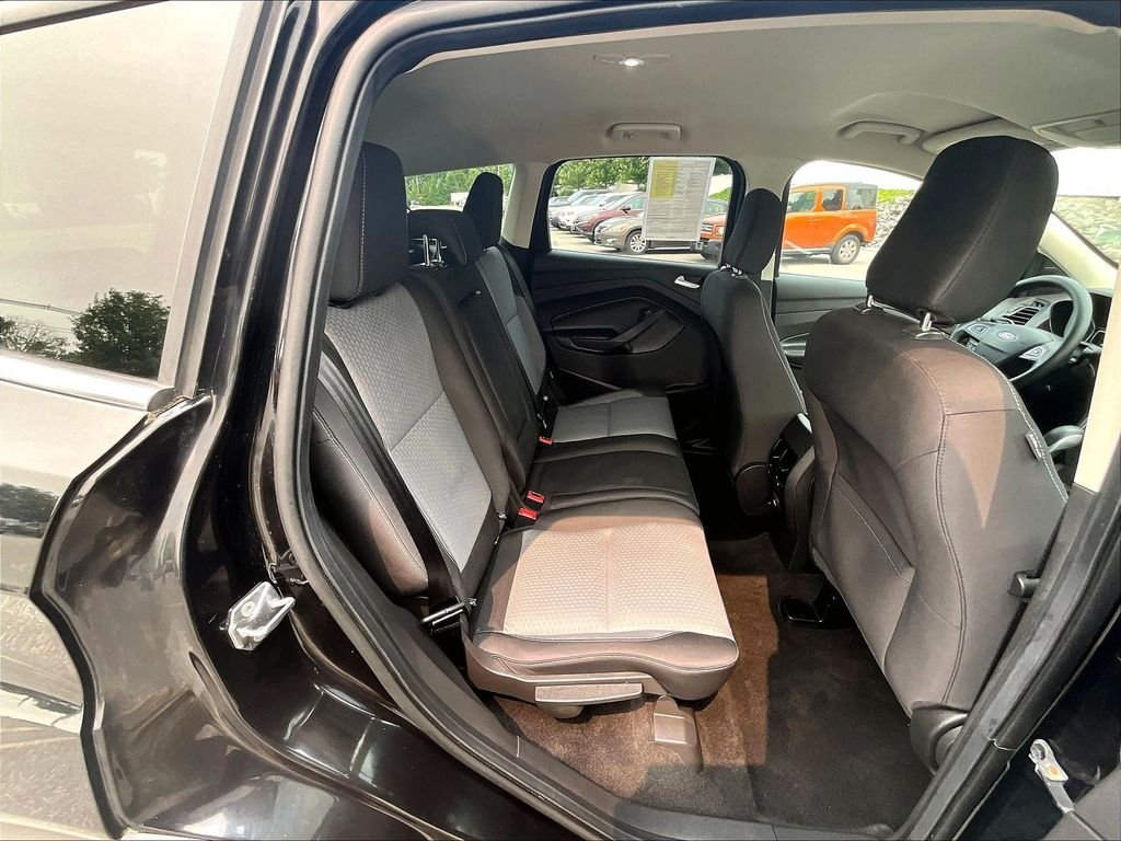 Used 2019 Black Ford SE image 16