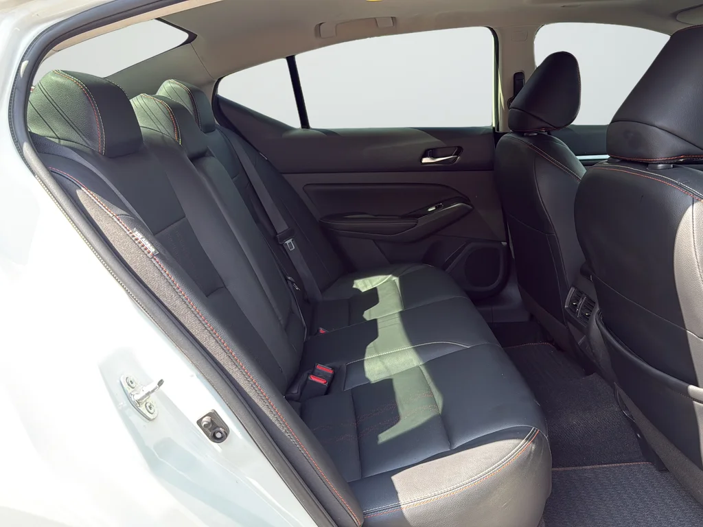 Used 2023 White Nissan 2.0 SR image 21