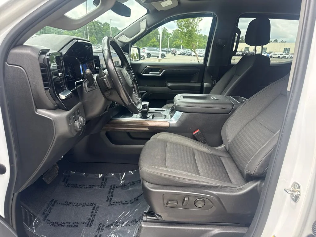 Used 2022 Summit White Chevrolet LT Trail Boss image 12