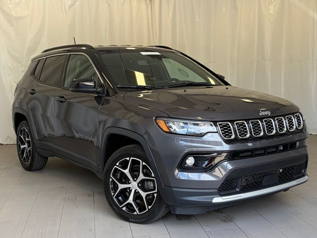 Used 2024 Gray Metallic Jeep Limited image 5